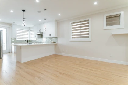 Kitchen Photo of 101 954 Edgar Avenue, Coquitlam, BC
