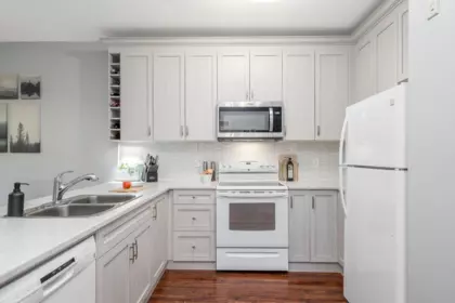 Kitchen Island Photo of 104 2109 Rowland Street, Port Coquitlam, BC