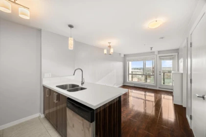503 22318 Lougheed Highway, Maple Ridge, BC, Maple Ridge — Apartment/Condo for sale