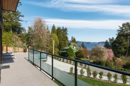 Front Yard Photo of 980 Gower Point Road, Gibsons, BC