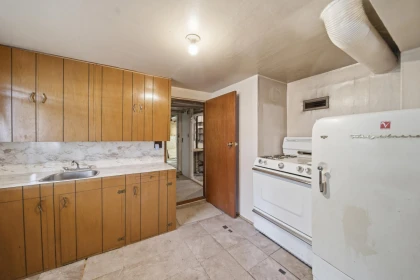 Pantry Photo of 220 Devoy Street, New Westminster, BC
