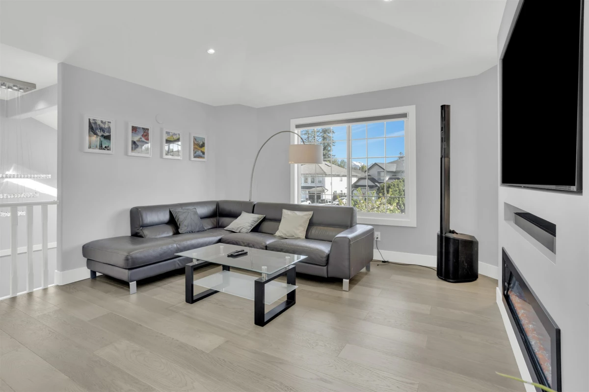 Family Room Photo of 11537 236b Street, Maple Ridge, BC