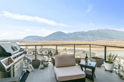 Breakfast Nook Photo of 21 43685 Chilliwack Mountain Road, Chilliwack, BC
