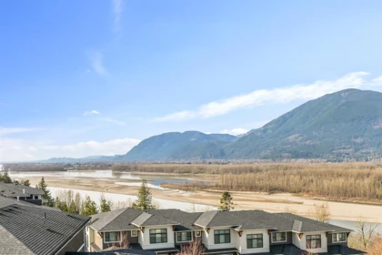 Primary Bedroom Photo of 21 43685 Chilliwack Mountain Road, Chilliwack, BC