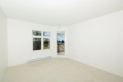Office / Den Photo of 322 121 W 29 Street, North Vancouver, BC