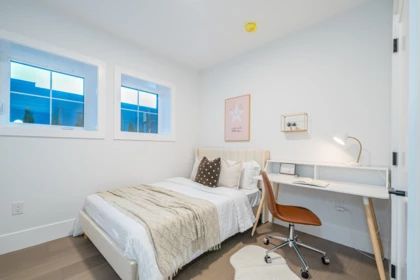 Bedroom 4 Photo of 1 2735 W 8th Avenue, Vancouver, BC