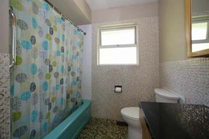 Guest Bathroom Photo of 1346 Russell Road, Gibsons, BC