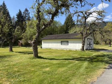 Laundry Room Photo of 1346 Russell Road, Gibsons, BC
