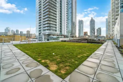 Outdoor Patio Photo of 3104 6000 Mckay Avenue, Burnaby, BC