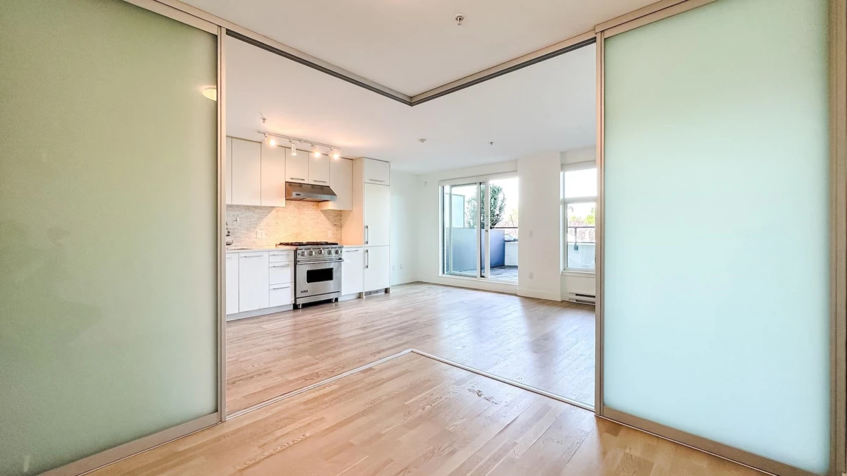 Dining Area Photo of 202 4355 W 10th Avenue, Vancouver, BC