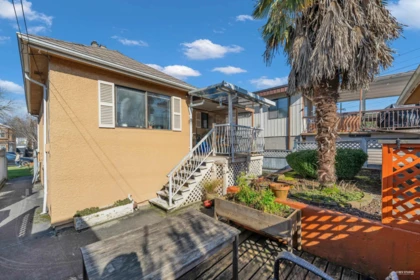 Outdoor Patio Photo of 2576 Parker Street, Vancouver, BC