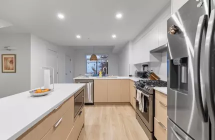 Kitchen Island Photo of 27 19749 55 Avenue, Langley, BC
