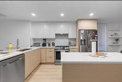 Kitchen Photo of 27 19749 55 Avenue, Langley, BC