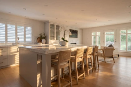 Kitchen Island Photo of 833 164a Street, Surrey, BC