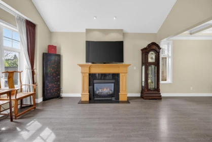 Kitchen Island Photo of 7611 Mccallan Road, Richmond, BC