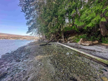Breakfast Nook Photo of 5830 Marine Way, Sechelt, BC