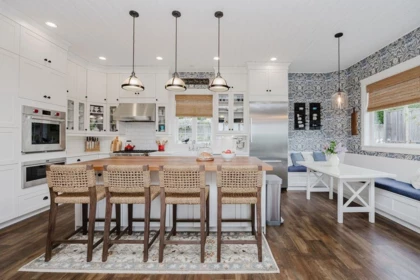 Breakfast Nook Photo of 791 Courtney Road, Gibsons, BC