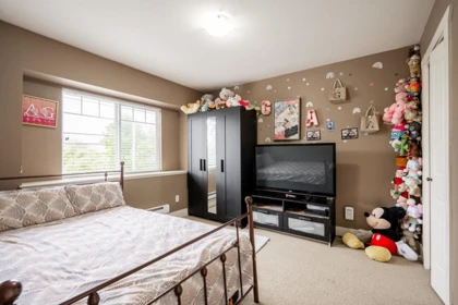 Staircase Photo of 14548 60 Avenue, Surrey, BC