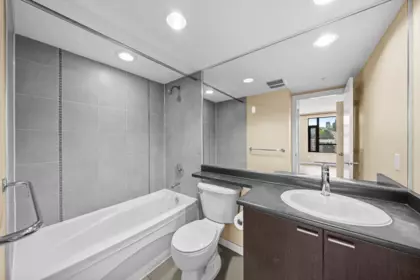 Laundry Room Photo of 1508 39 Sixth Street, New Westminster, BC