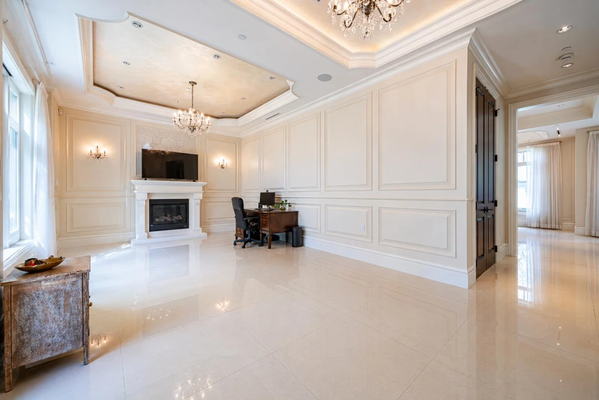 Living Room Photo of 1379 W 46th Avenue, Vancouver, BC