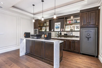 Hot Tub / Spa Photo of 1379 W 46th Avenue, Vancouver, BC