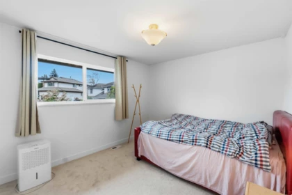 Hallway Photo of 16176 78b Avenue, Surrey, BC
