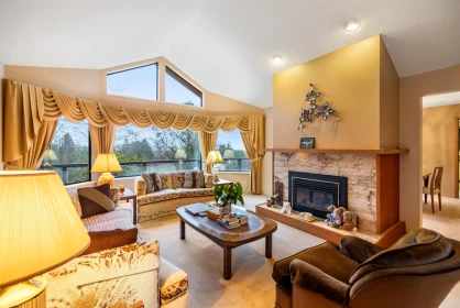 Breakfast Nook Photo of 13193 Coulthard Road, Surrey, BC