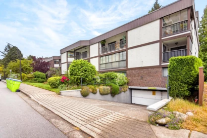 Aerial View of 311 1520 Vidal Street, White Rock, BC