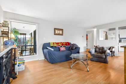 Breakfast Nook Photo of 311 1520 Vidal Street, White Rock, BC