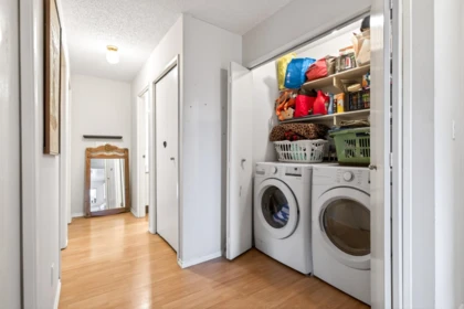 Hallway Photo of 311 1520 Vidal Street, White Rock, BC