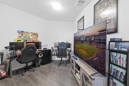 Basement Recreation Room Photo of 304 15137 33 Avenue, Surrey, BC