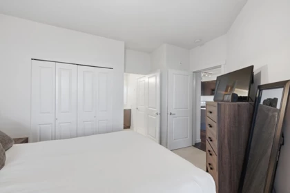 Powder Room Photo of 304 15137 33 Avenue, Surrey, BC
