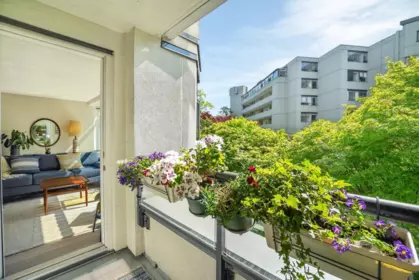 Office / Den Photo of 305 456 Moberly Road, Vancouver, BC