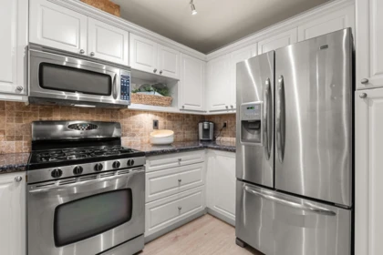 Loft / Bonus Room Photo of 404 15220 Guildford Drive, Surrey, BC