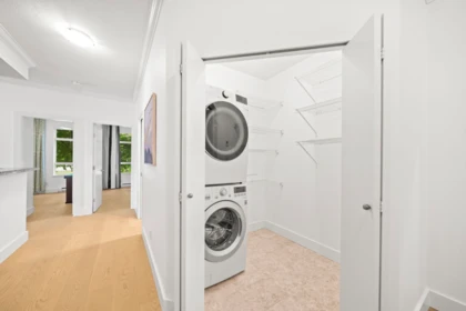 Mudroom Photo of 115 6033 Katsura Street, Richmond, BC