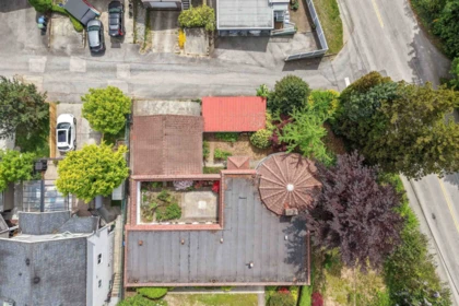 Garden / Landscaping Photo of 380 Metta Street, Port Moody, BC