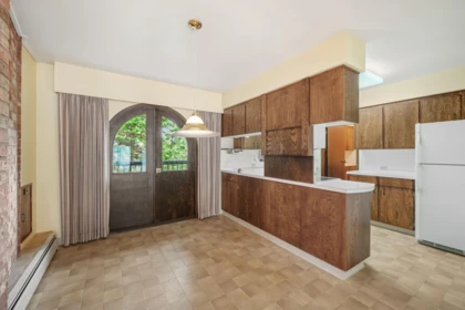 Primary Bedroom Photo of 380 Metta Street, Port Moody, BC