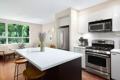 Breakfast Nook Photo of 2711 Prince Edward Street, Vancouver, BC