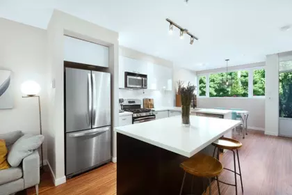 Kitchen Photo of 2711 Prince Edward Street, Vancouver, BC