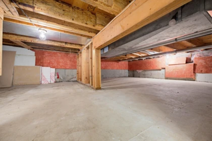 Aerial View of 41 N Hythe Avenue, Burnaby, BC