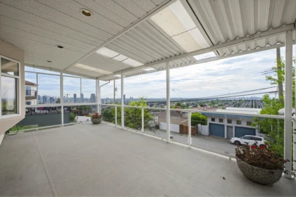 Kitchen Island Photo of 41 N Hythe Avenue, Burnaby, BC