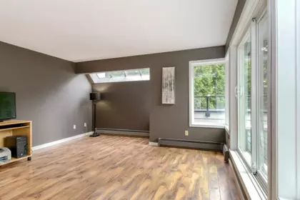 Breakfast Nook Photo of 224 2700 Mccallum Road, Abbotsford, BC