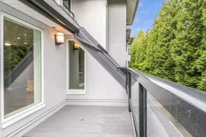 Staircase Photo of 224 2700 Mccallum Road, Abbotsford, BC