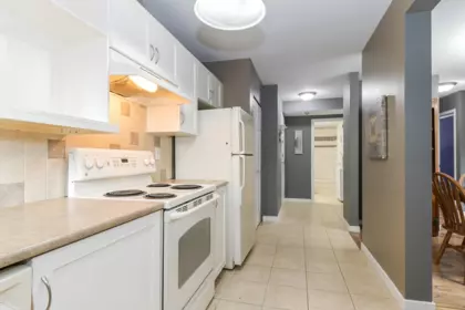 Walk-In Closet Photo of 224 2700 Mccallum Road, Abbotsford, BC