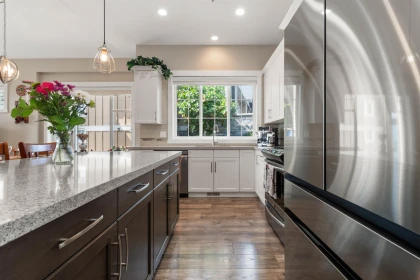 Kitchen Photo of 3 5144 Dhaliwal Place, Chilliwack, BC