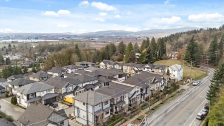 Fitness Center Photo Near 11 4295 Old Clayburn Road, Abbotsford, BC