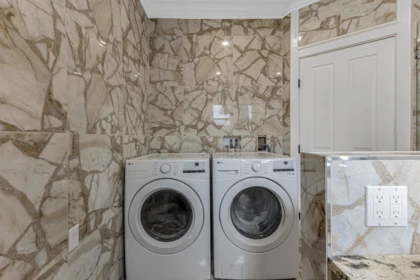 Guest Bathroom Photo of 2755 Bernadotte Street, Abbotsford, BC