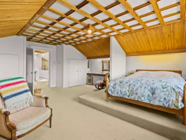 Hot Tub / Spa Photo of 1986 W 35th Avenue, Vancouver, BC