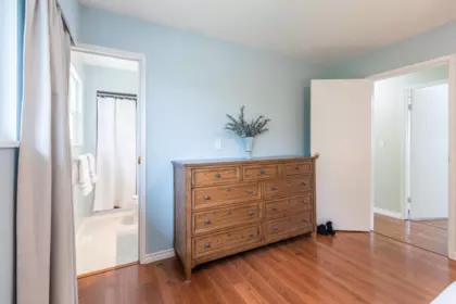 Basement Recreation Room Photo of 11045 Southridge Road, Delta, BC