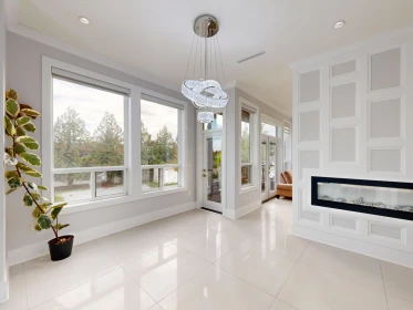 Laundry Room Photo of 17997 56a Avenue, Surrey, BC